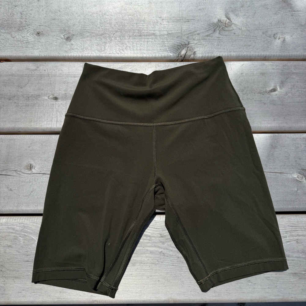 Lululemon Align High-Rise Short 8” (Size 6)